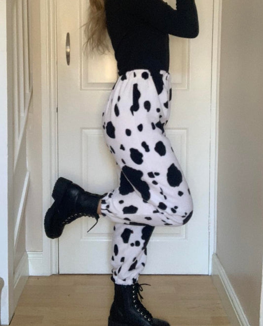 SALE Fleece Cow Joggers 6 Reg