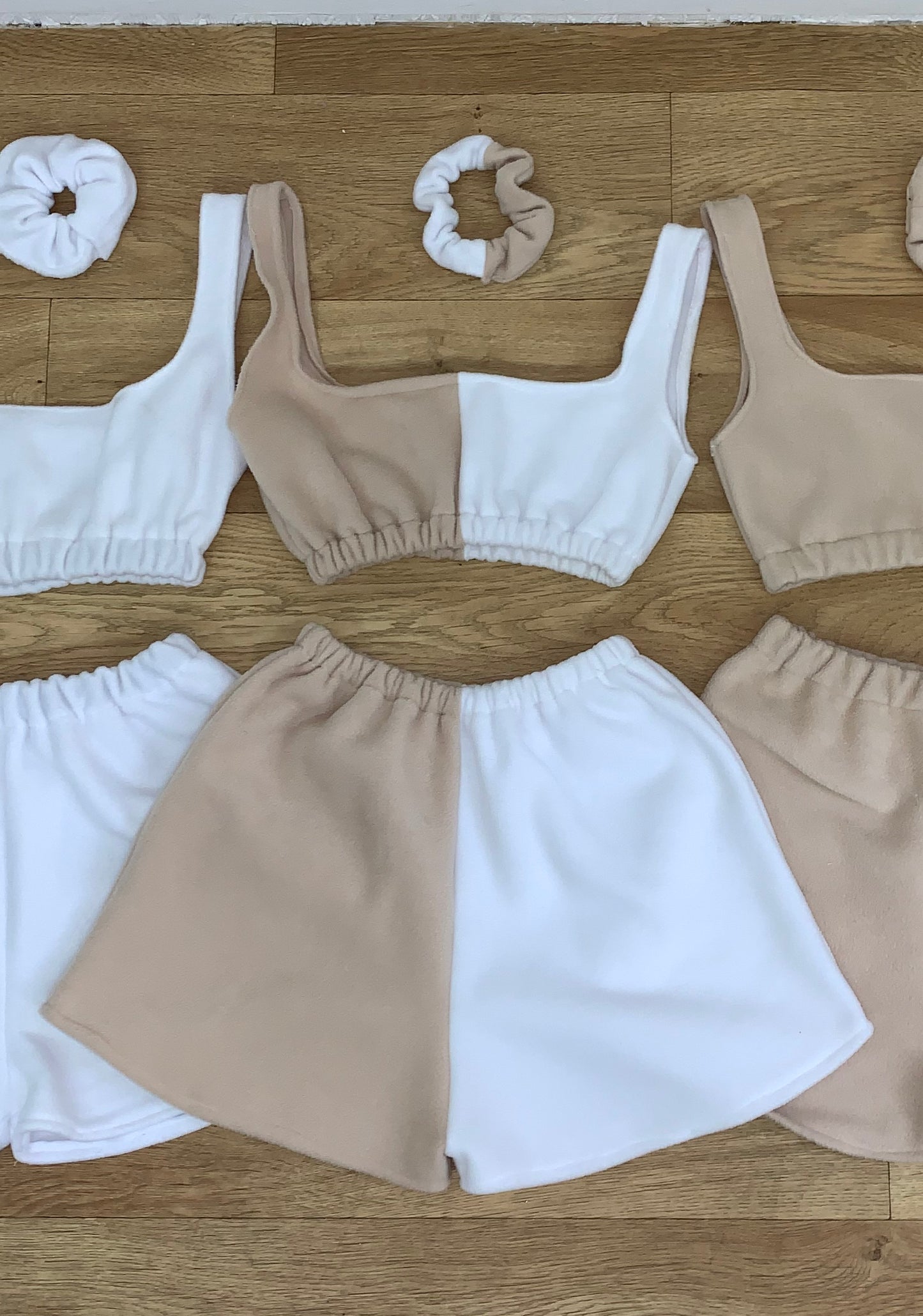 SALE Cream & White Fleece Set SIZE 6-8